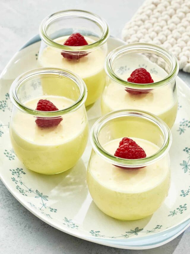 Lemon Posset (Lemon Cream Dessert)